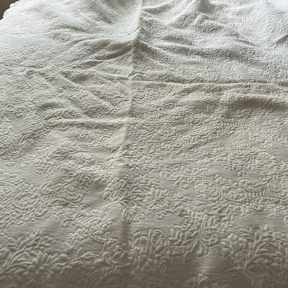 Vintage twin size Matisse bedspread - Picture 4 of 8